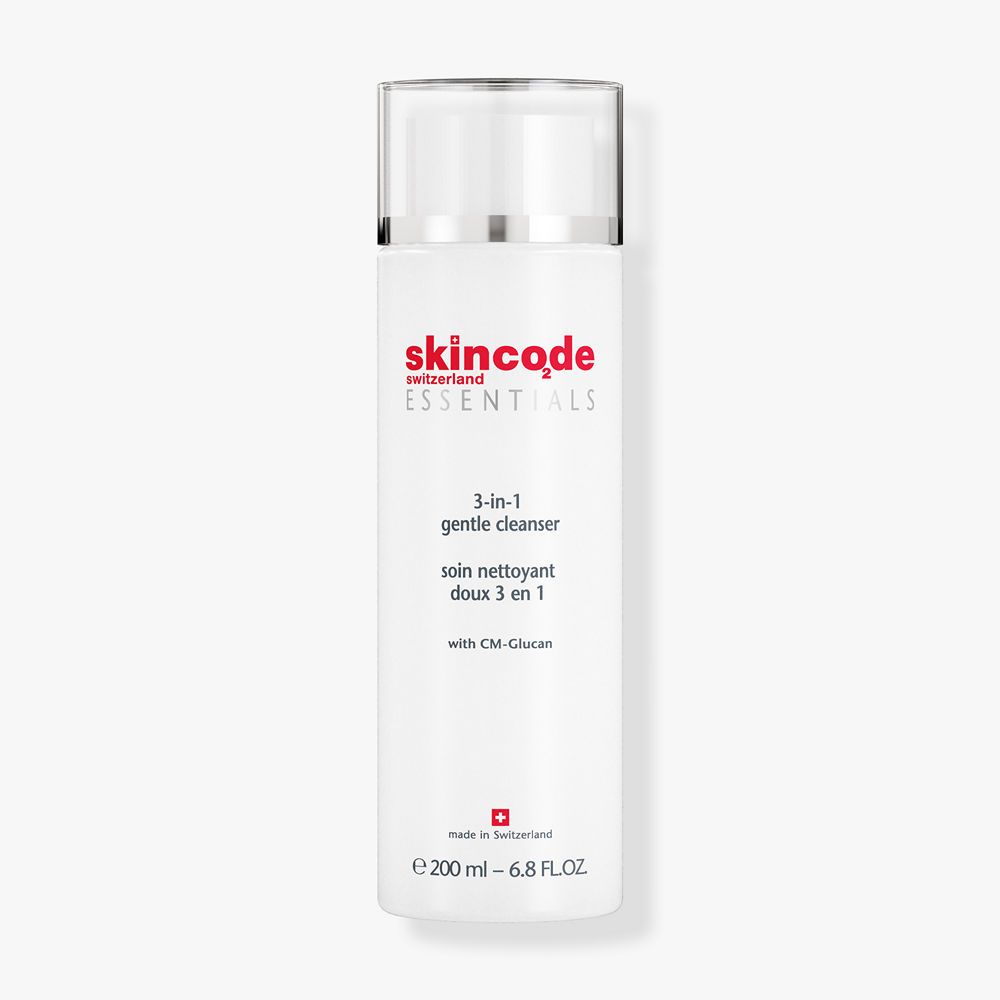 Skincode Essentials Daily Care 3 in 1 cleanser 200ml